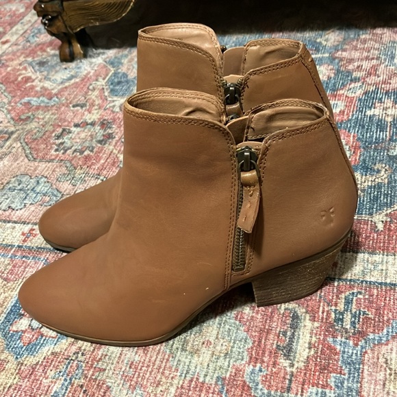 Frye Judith moto ankle boots booties cognac leather 8.5 brown - Picture 6 of 15